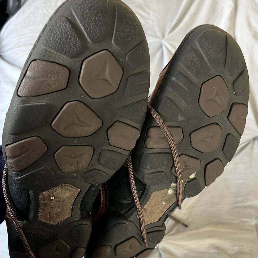 Born Men's Brown and Black Casual Shoes